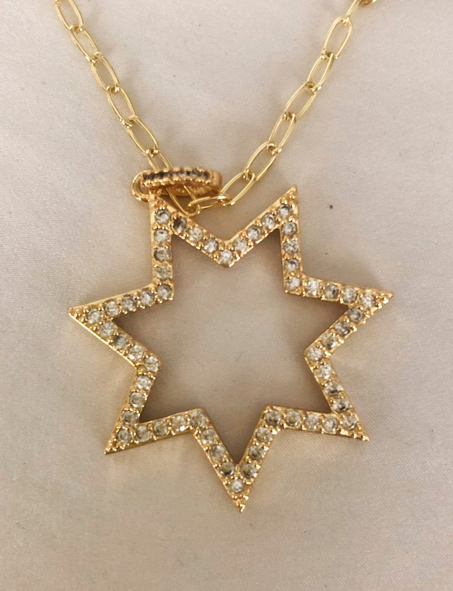 COLLAR STAR